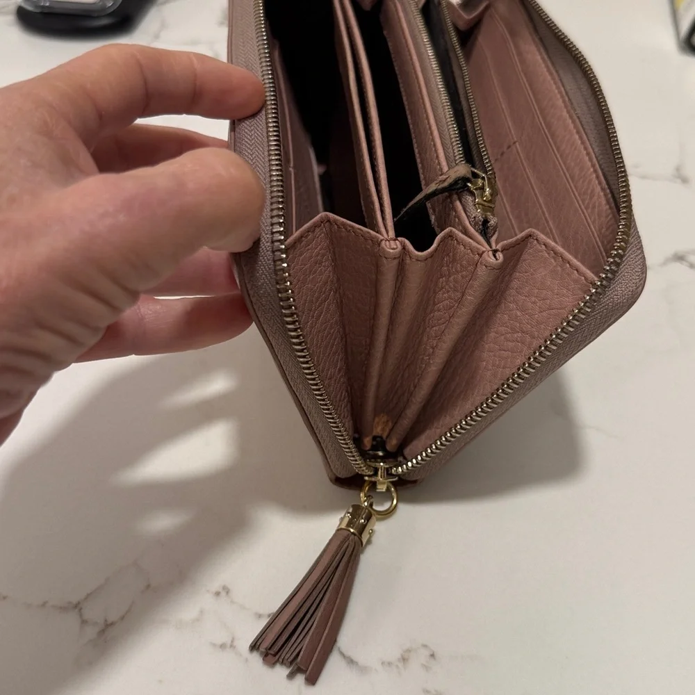 Gucci Soho Zippy Wallet - Picture 7 of 7